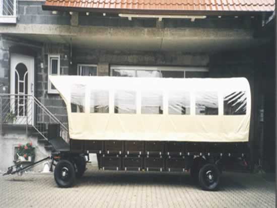 Planwagen für Schlepperzug